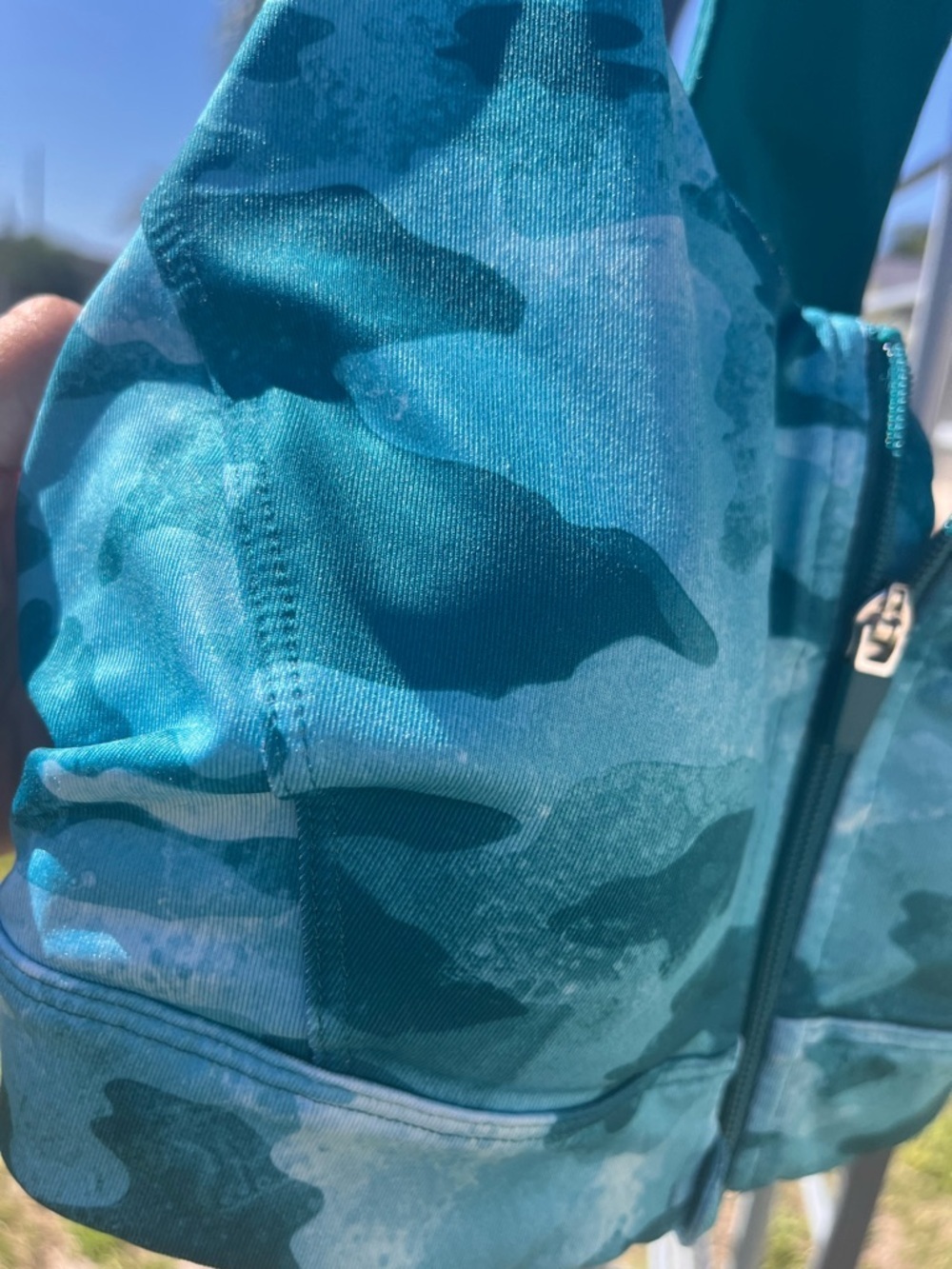 Tek Gear Teal Camo Zip-Front Sports Bra - Size Small - Picture 7 of 11